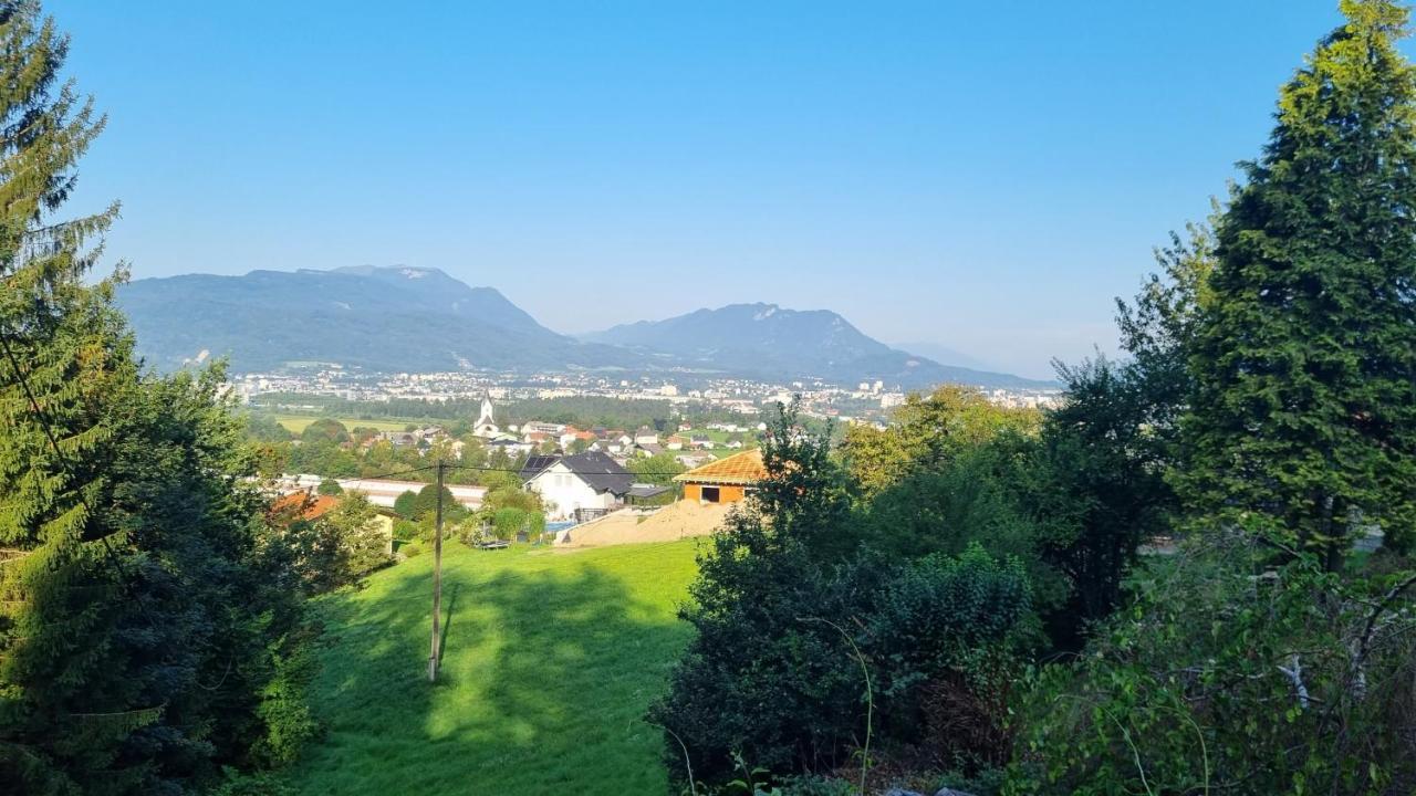 Fridas Place - Der Blick Ueber Ganz Villach - 160 M2 Ferienoase - Ganzes Haus Bis Zu 8 Personen Ngoại thất bức ảnh