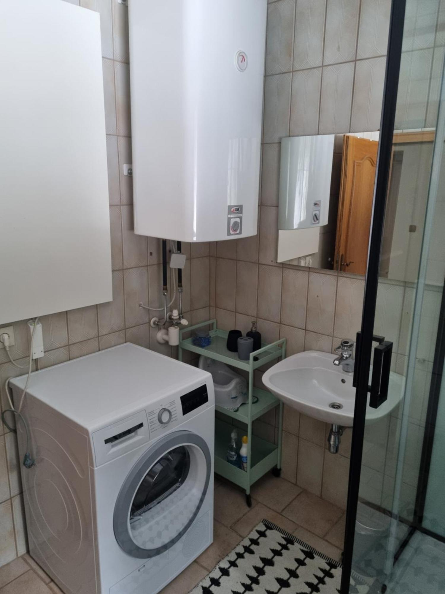 Fridas Place - Der Blick Ueber Ganz Villach - 160 M2 Ferienoase - Ganzes Haus Bis Zu 8 Personen Ngoại thất bức ảnh