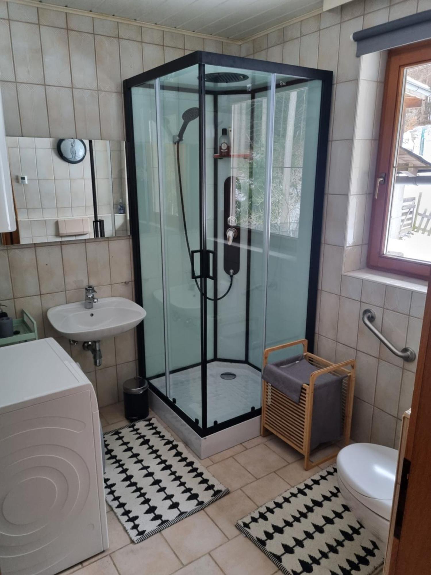 Fridas Place - Der Blick Ueber Ganz Villach - 160 M2 Ferienoase - Ganzes Haus Bis Zu 8 Personen Ngoại thất bức ảnh